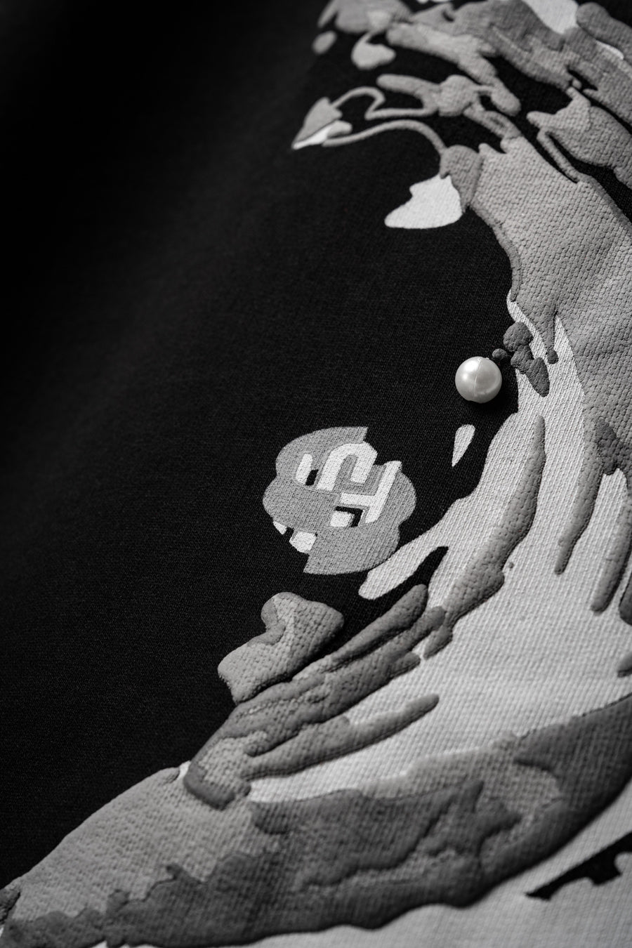 Pearl in the Dark T-shirt