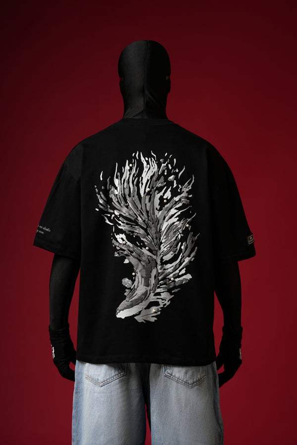 Pearl in the Dark T-shirt